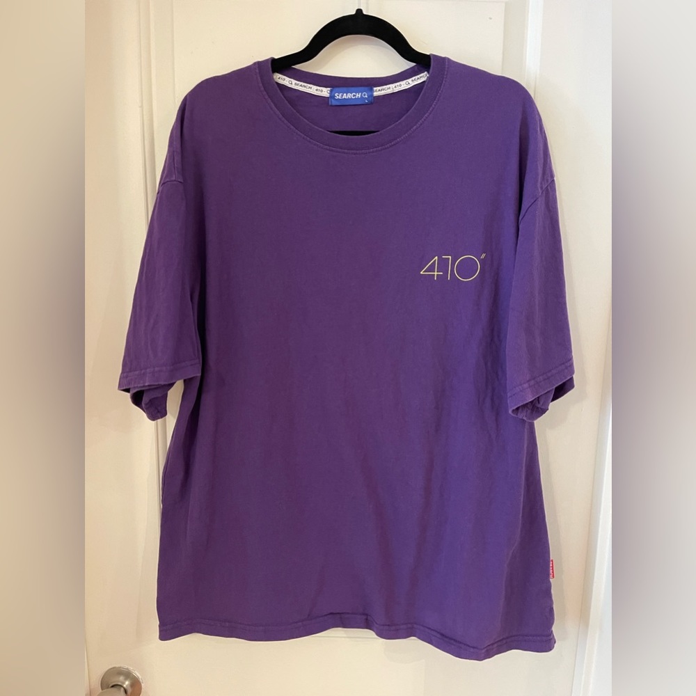 Search Oversized Shirt in excellent condition, number print on the back